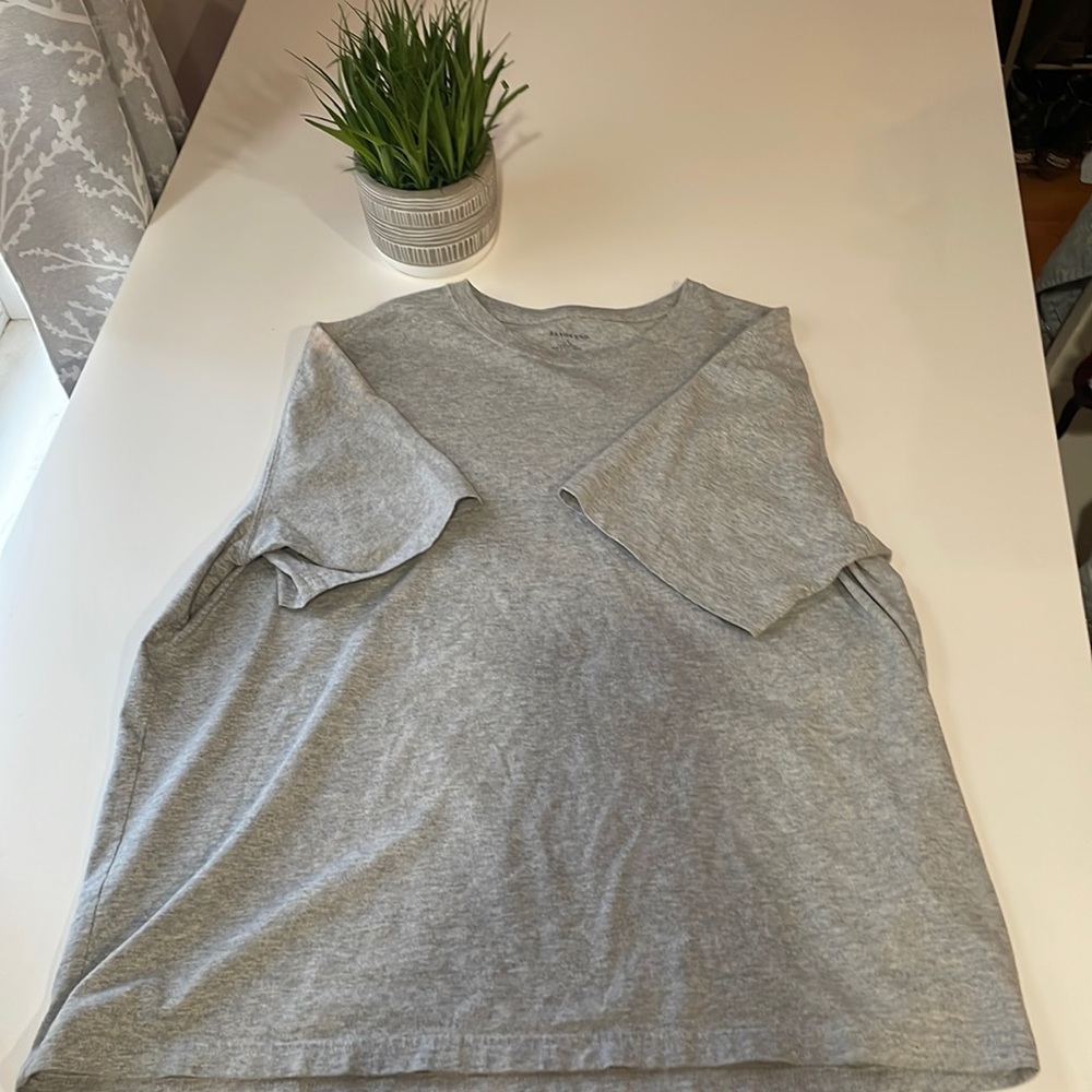 Lands end grey t shirt